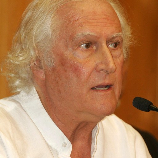 Retrato de Fernando Pino Solanas