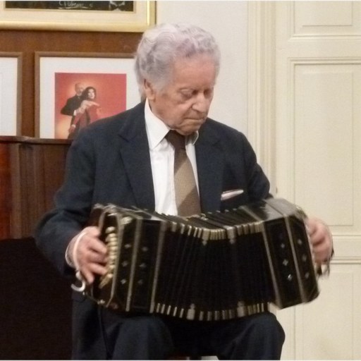 Retrato de Juan Carlos Caviello