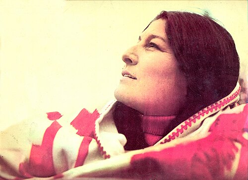 Mercedes Sosa en fotografía del disco "Hasta la victoria" (Argentina, 1972)