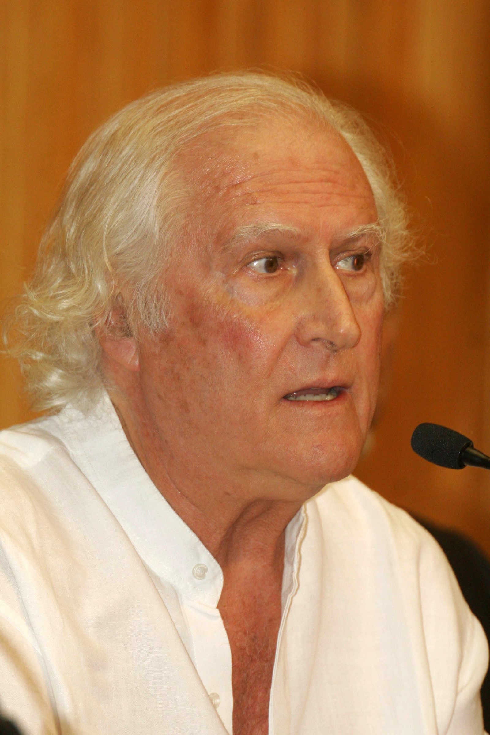 Retrato de Fernando Pino Solanas